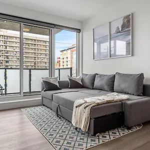Chic 1br Kensington Unit W/parking , Calgary Canada